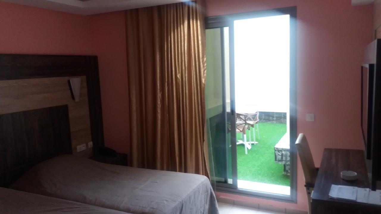 Hotel Matous ตูนิส ภายนอก รูปภาพ