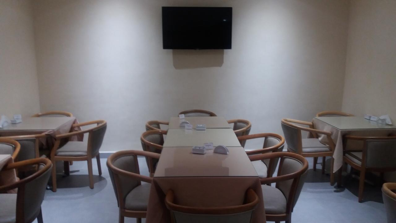 Hotel Matous ตูนิส ภายนอก รูปภาพ