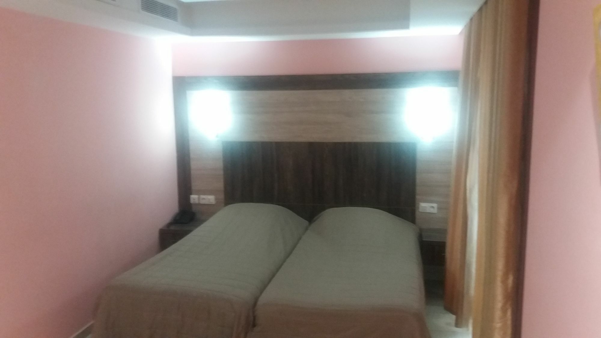 Hotel Matous ตูนิส ภายนอก รูปภาพ